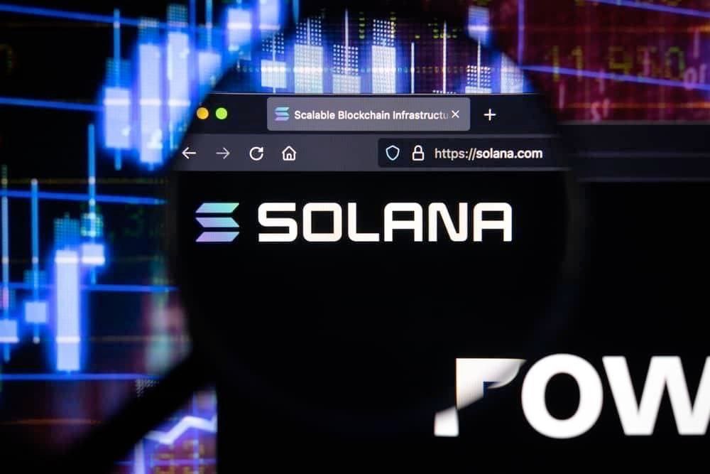 Whales load up on Solana; Is a major SOL move on the cards?